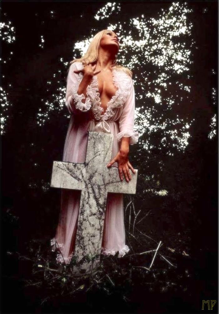 Veronica Carlson