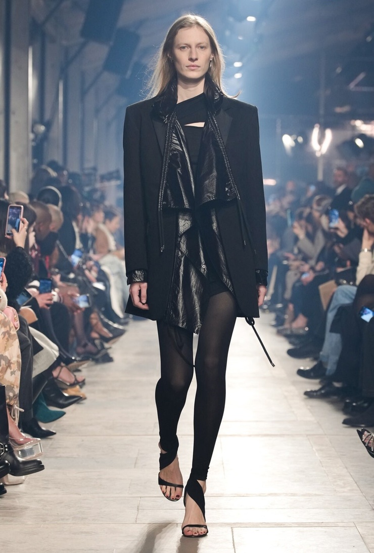 Julia Nobis