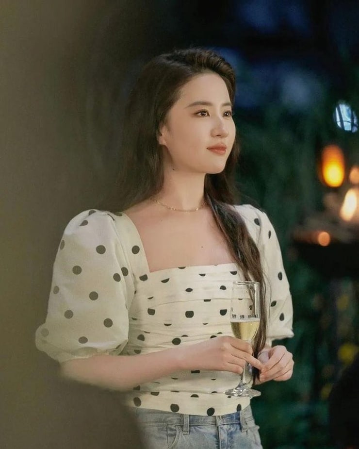Yifei Liu Yifei Liu