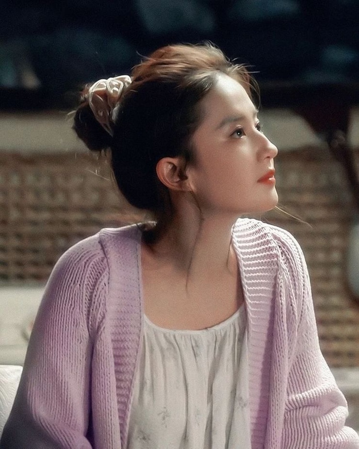 Yifei Liu Yifei Liu