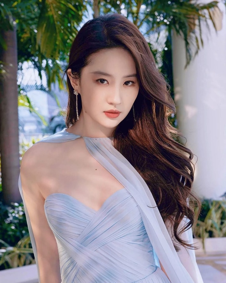 Yifei Liu Yifei Liu