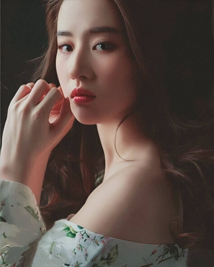 Yifei Liu Yifei Liu