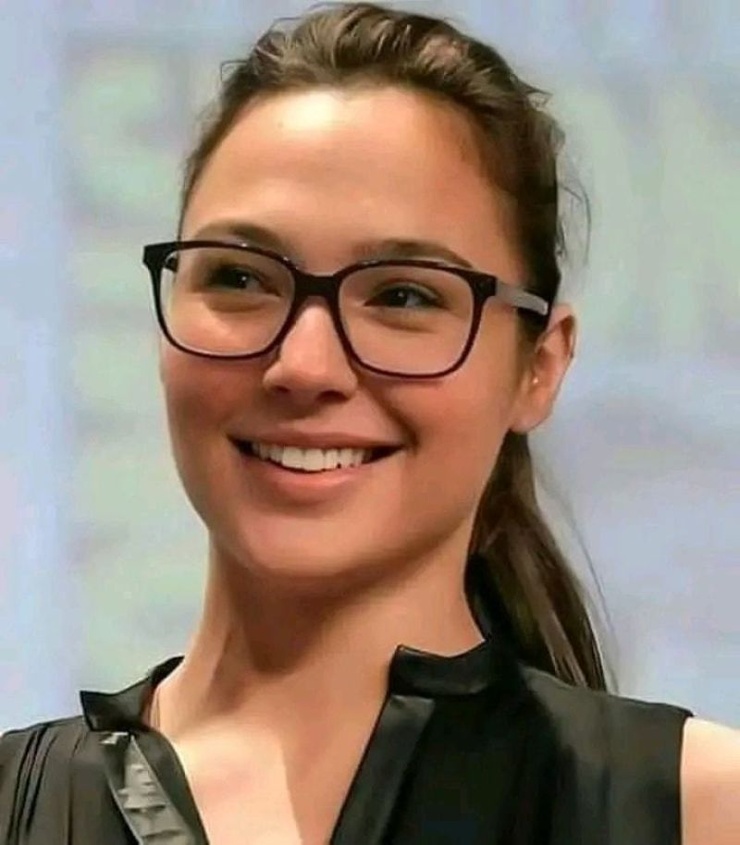 Gal Gadot Gal Gadot