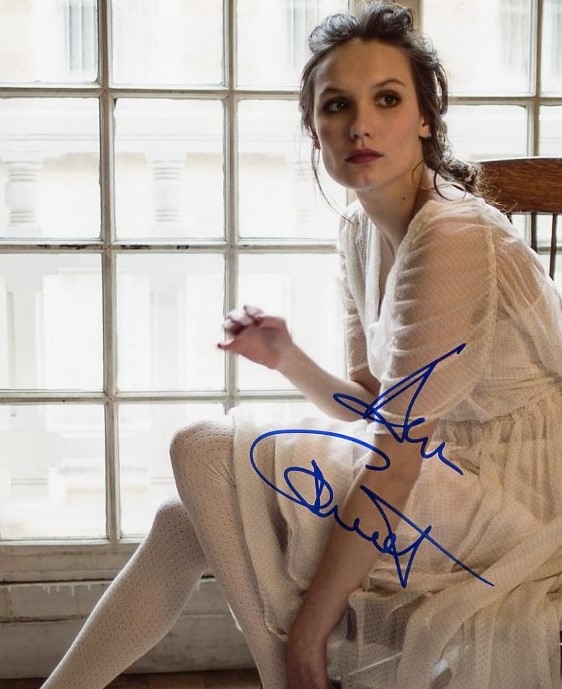 Ana Girardot