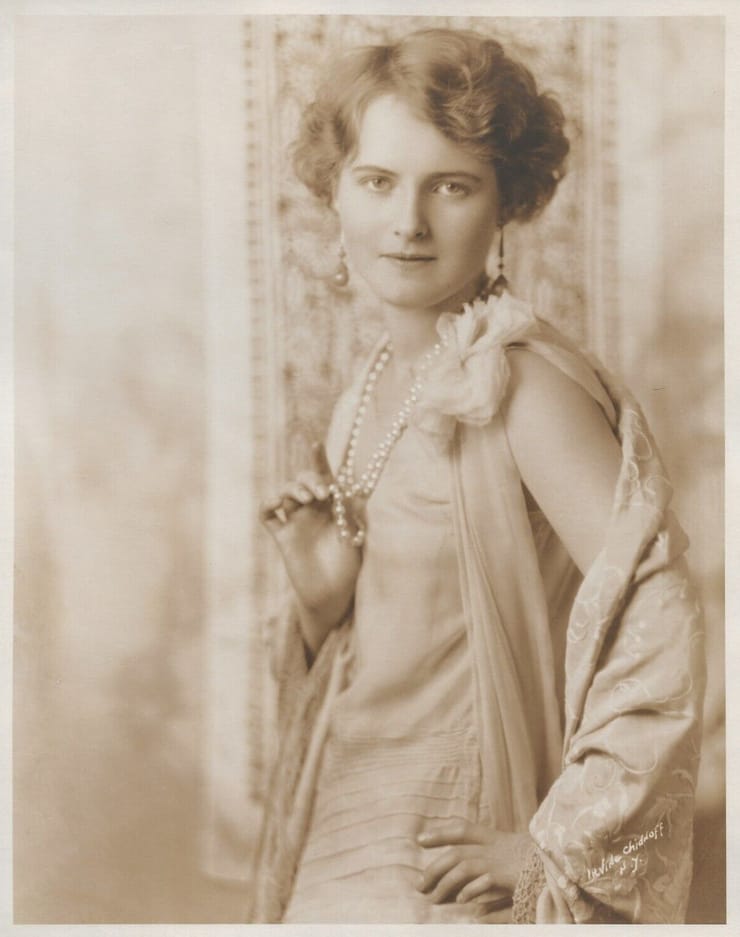 Lois Moran Lois Moran