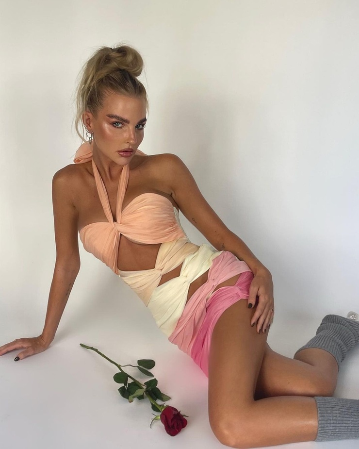Emma Stevens II
