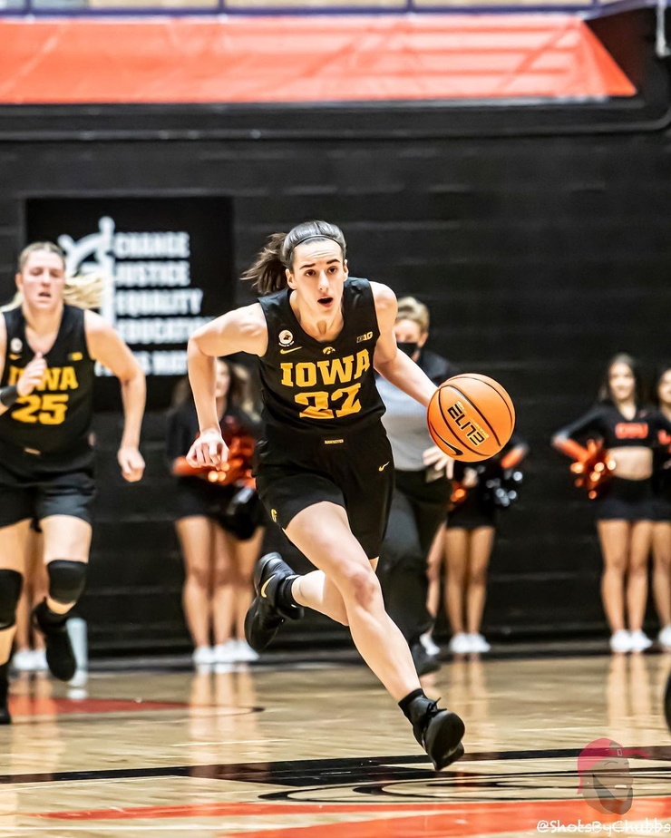 Caitlin Clark (ii)