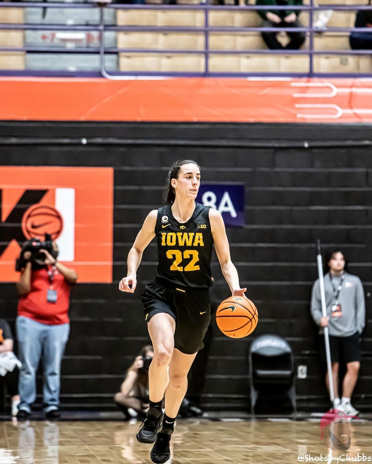 Caitlin Clark (ii)