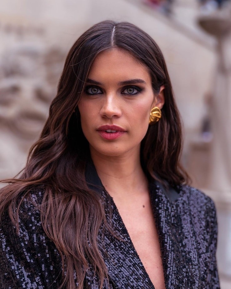 Picture Of Sara Sampaio