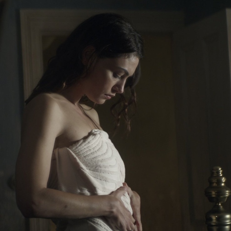 Phoebe Tonkin