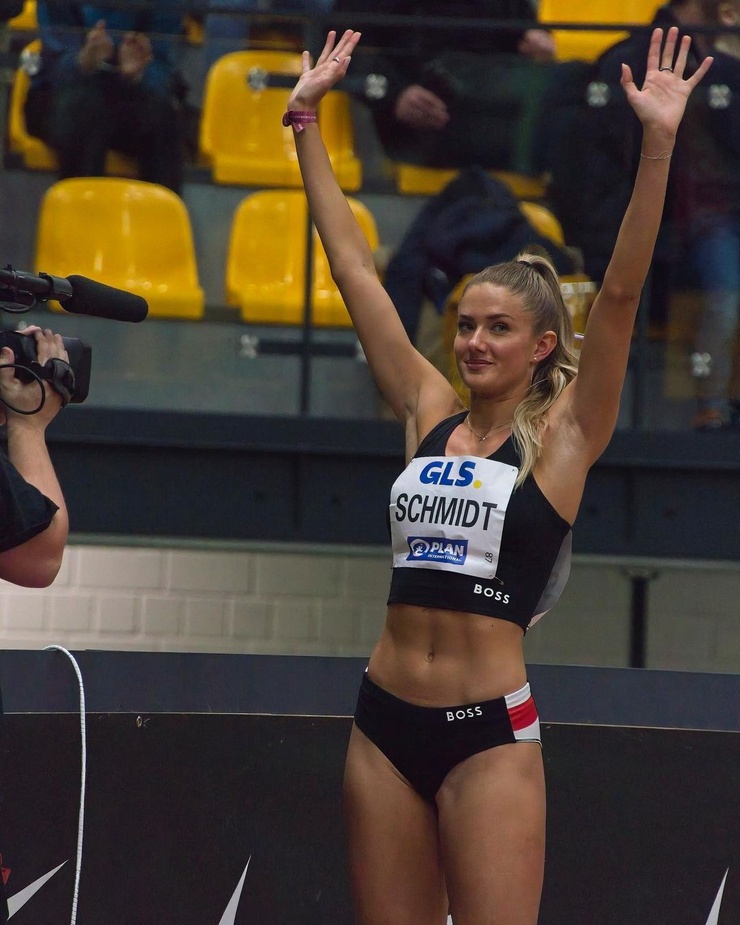 Alica Schmidt Alica Schmidt