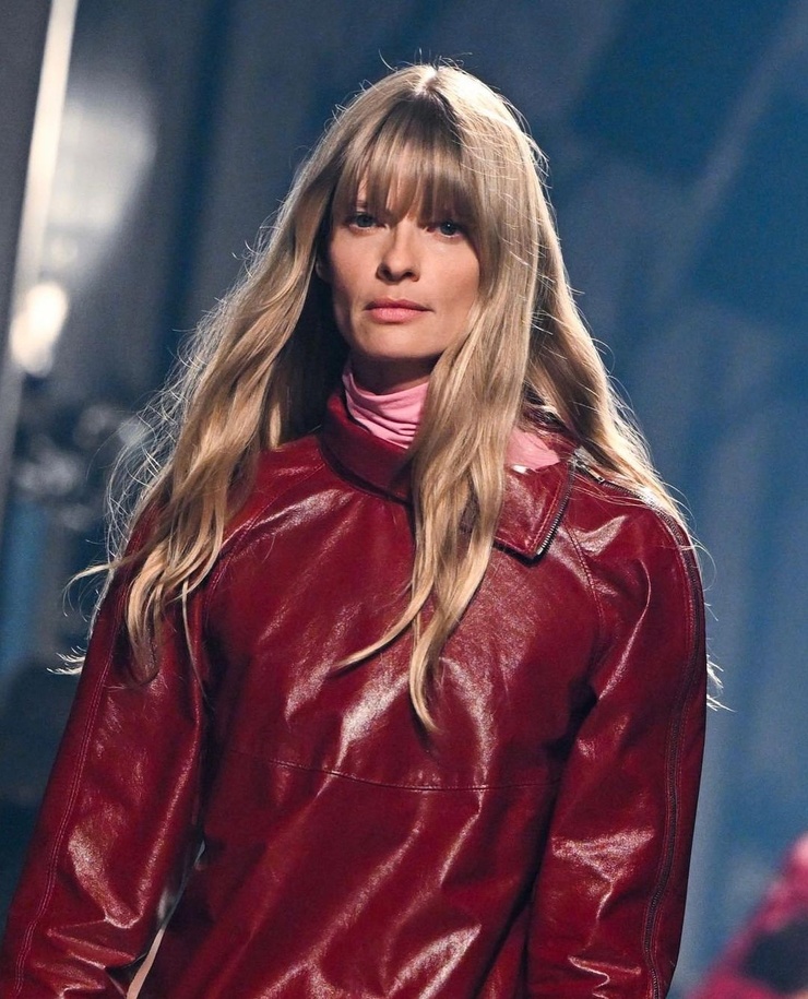 Julia Stegner Julia Stegner