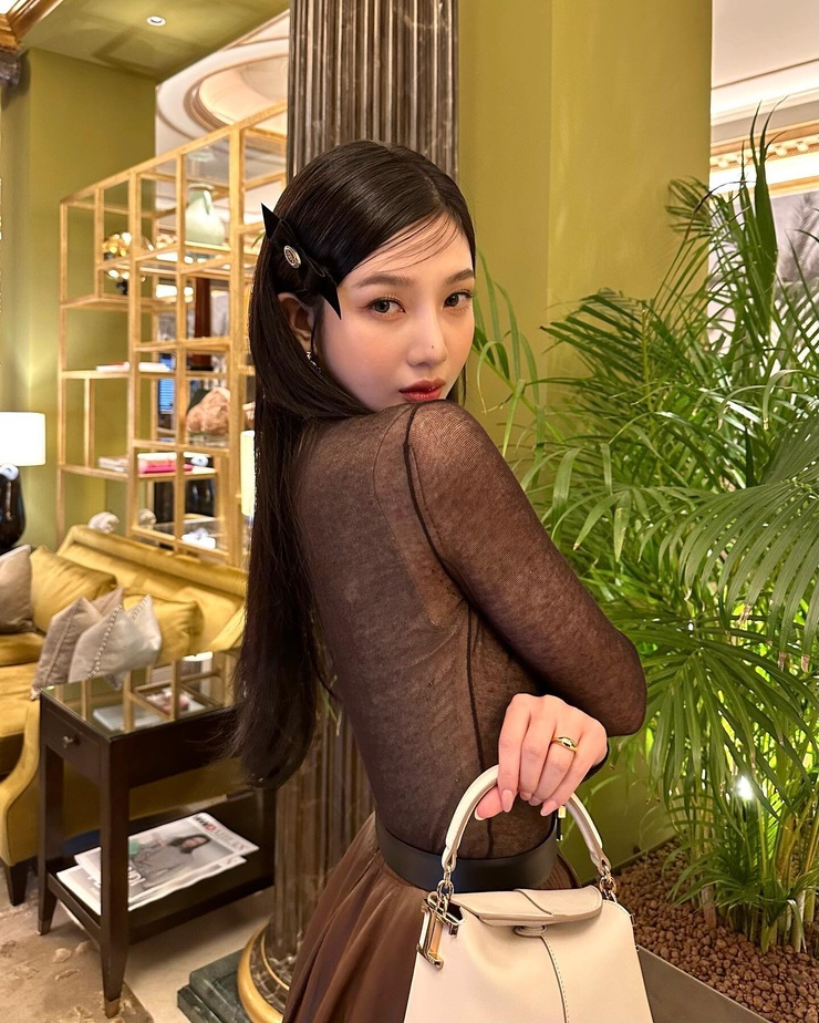 Joy (Park Soo Young)