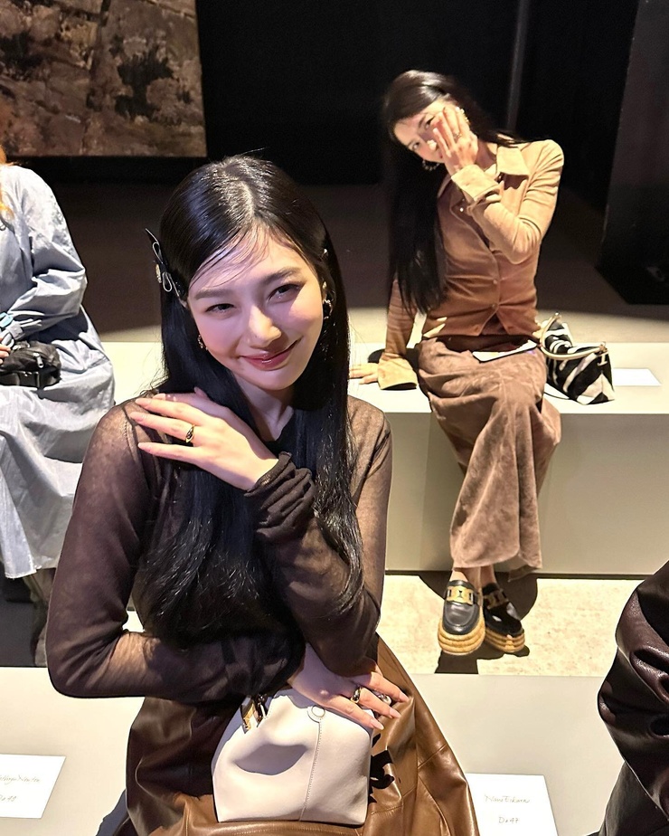 Joy (Park Soo Young)