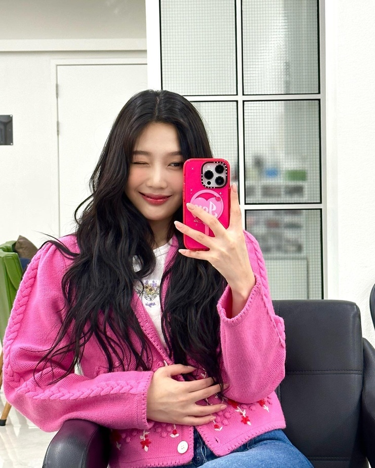 Joy (Park Soo Young)