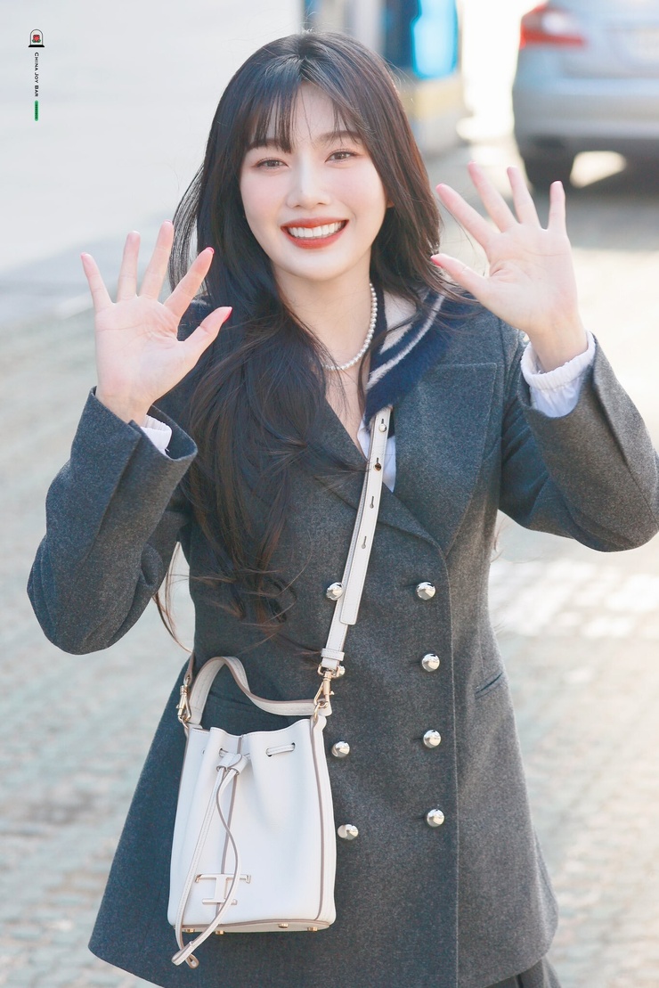 Joy (Park Soo Young)