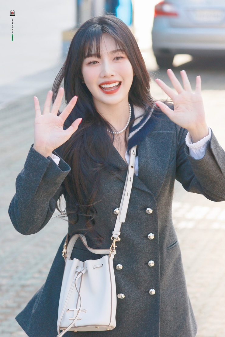 Joy (Park Soo Young)