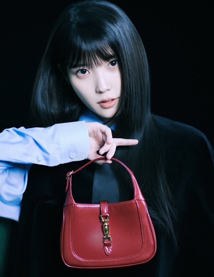 IU IU