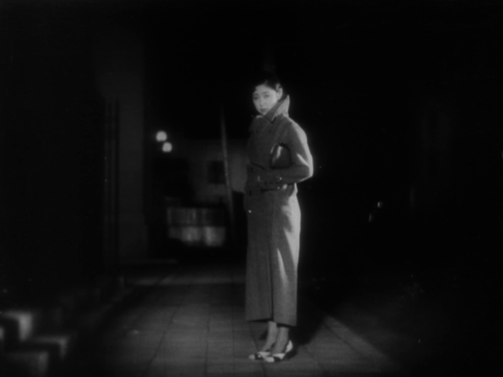 Dragnet Girl