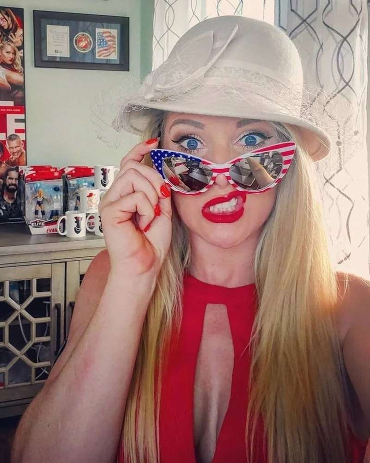 Lacey Evans