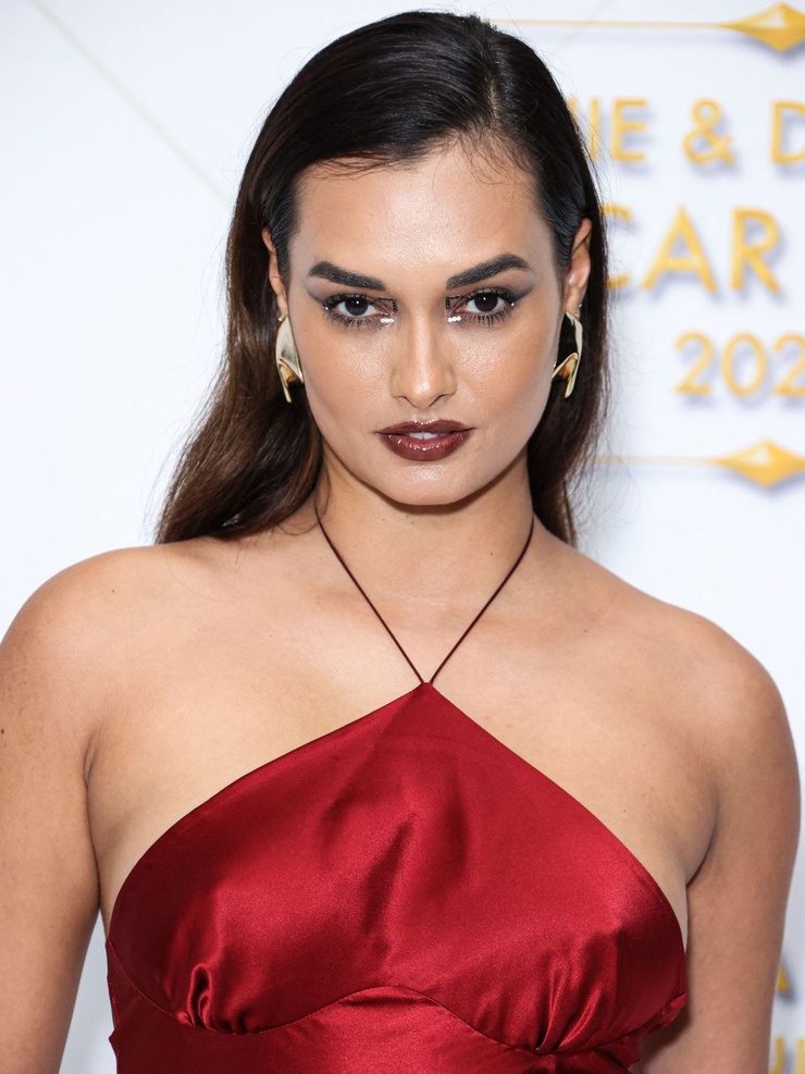 Gizele Oliveira Gizele Oliveira