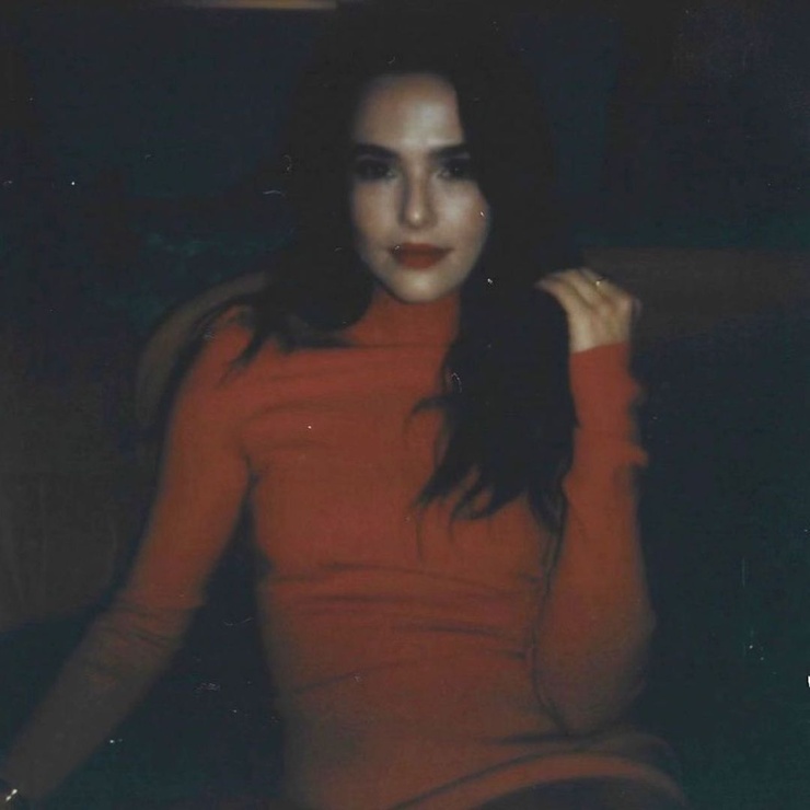 Zoey Deutch