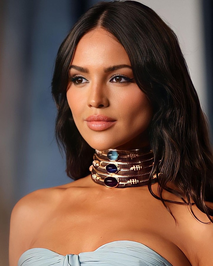 Eiza Gonzalez Eiza Gonzalez