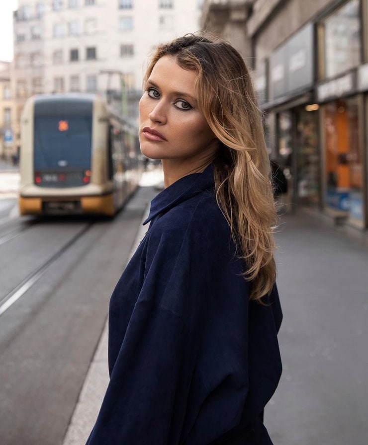 Chloe Lecareux Chloe Lecareux