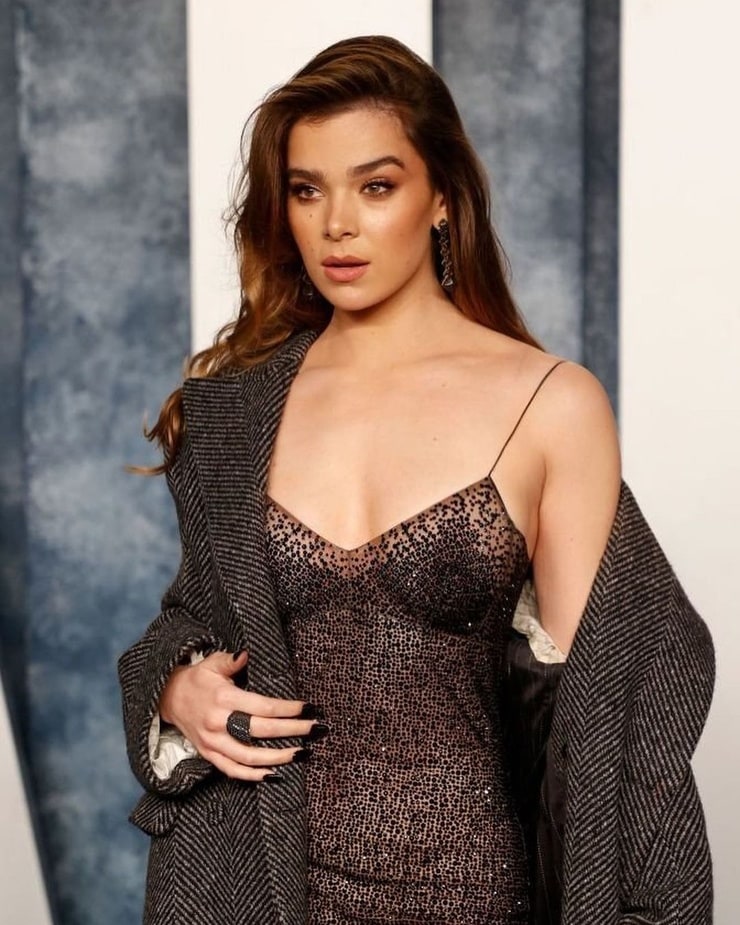 Hailee Steinfeld