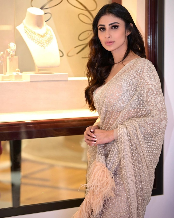Mouni Roy