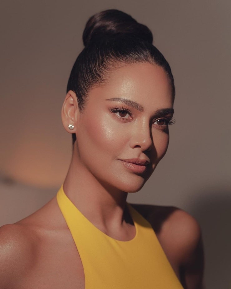 Esha Gupta