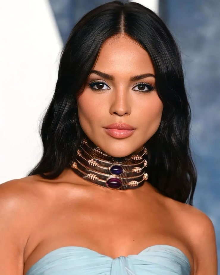Eiza Gonzalez Eiza Gonzalez