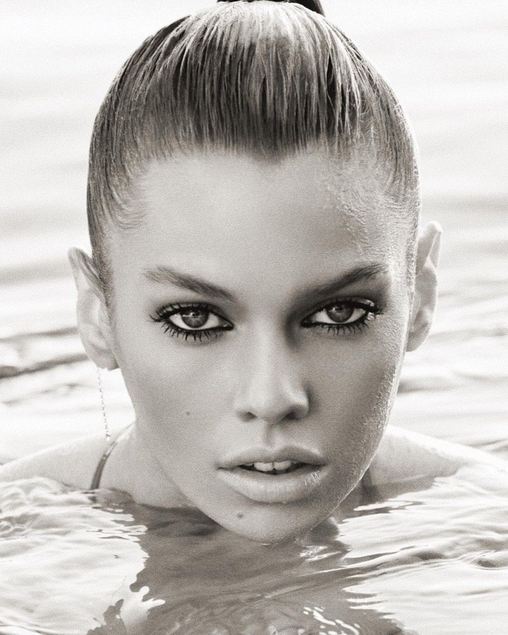 Stella Maxwell Stella Maxwell