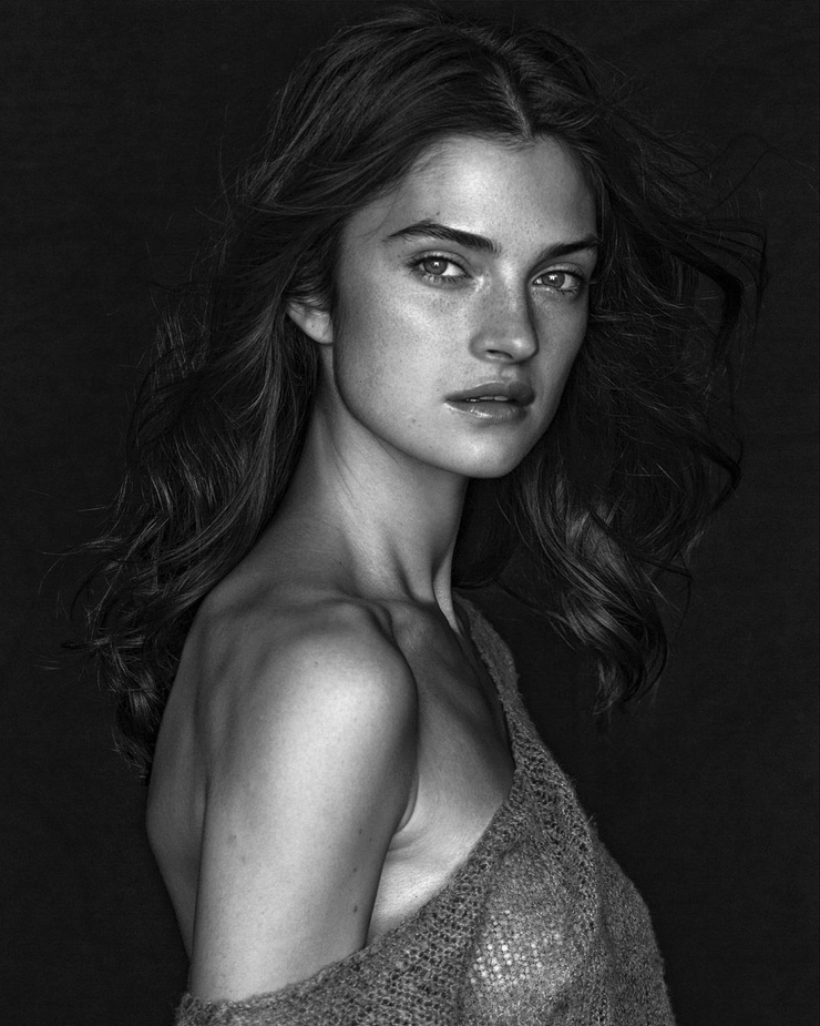 Eve Dumon