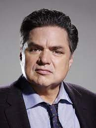 Oliver Platt