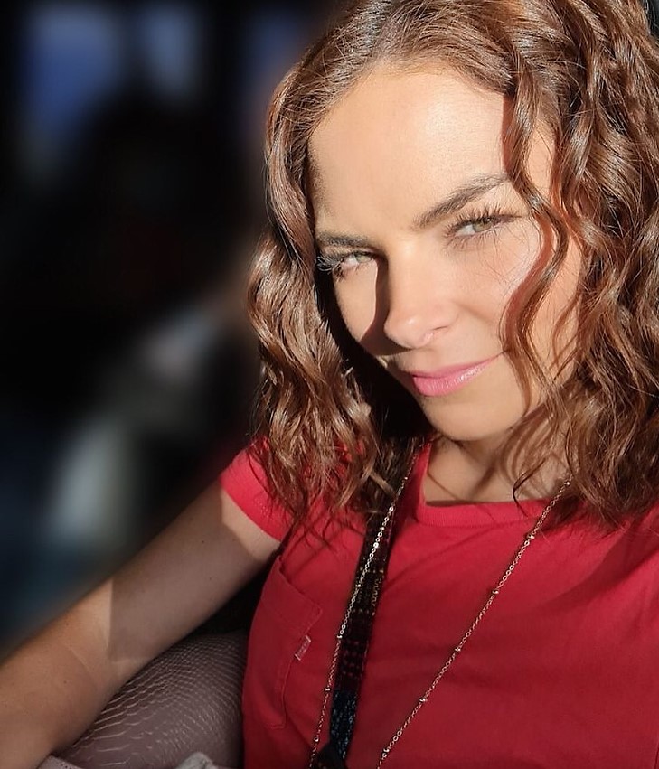 Alejandra Robles Gil