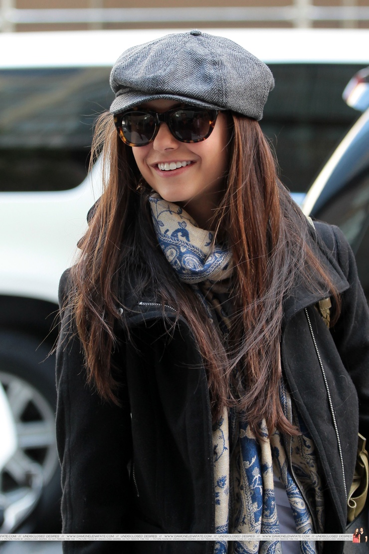 Nina Dobrev