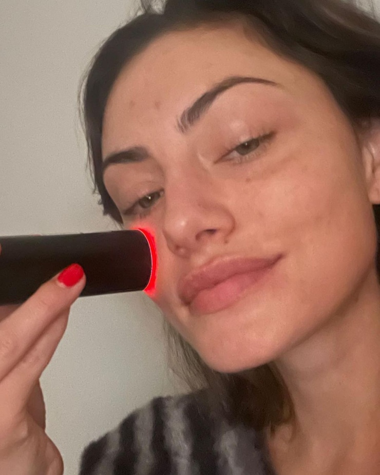 Phoebe Tonkin