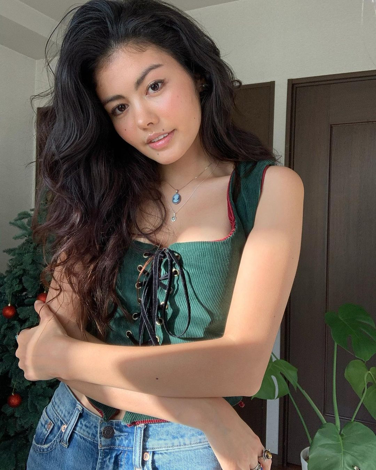 Hitomi Rose