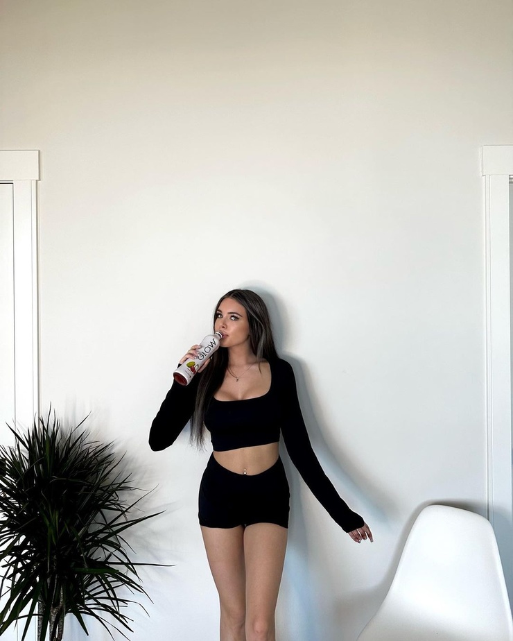 Kendra Rowe Kendra Rowe