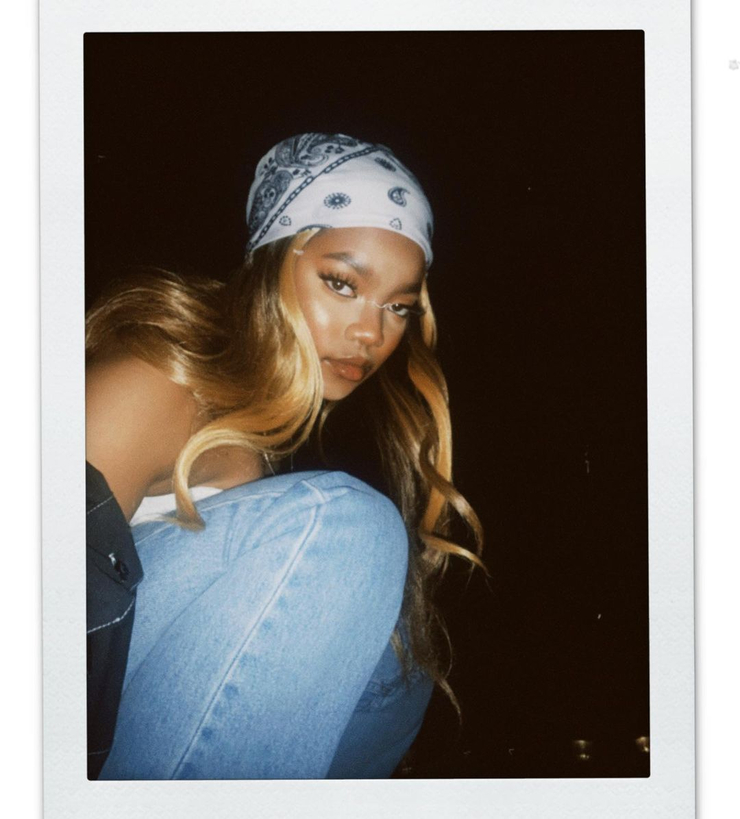 Picture of Gloria Castillo.