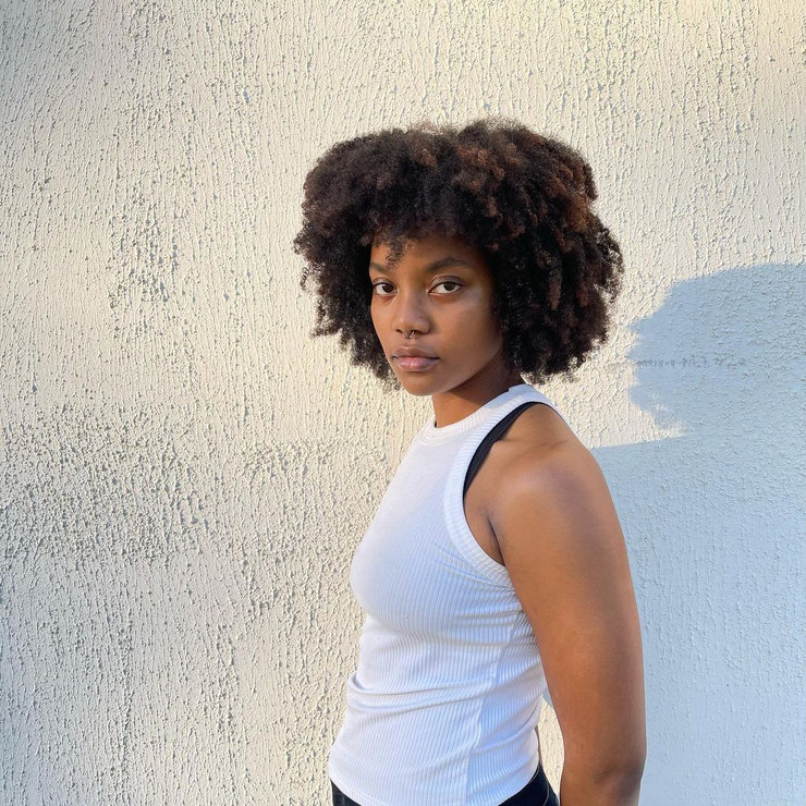 Picture of Gloria Castillo.