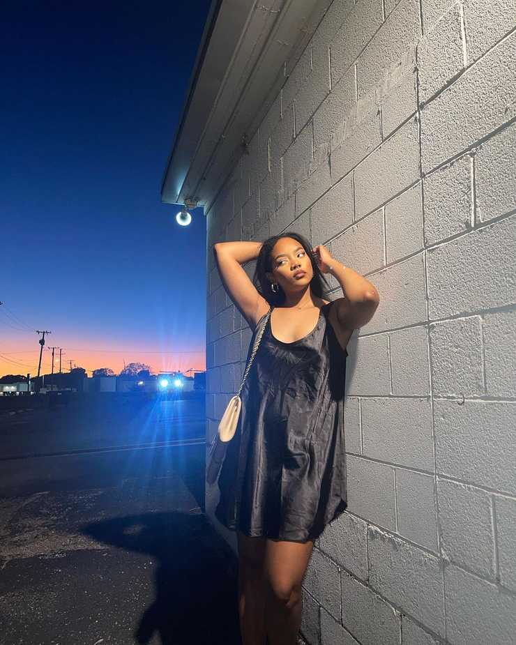 Picture of Gloria Castillo.