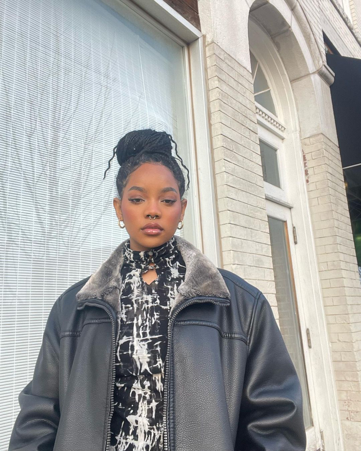 Picture of Gloria Castillo.