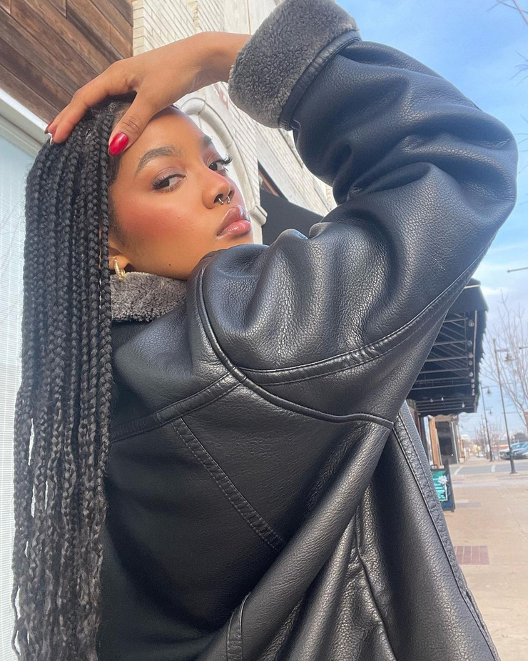 Picture of Gloria Castillo.