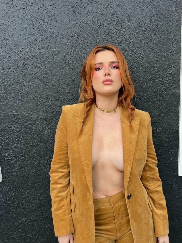 Bella Thorne