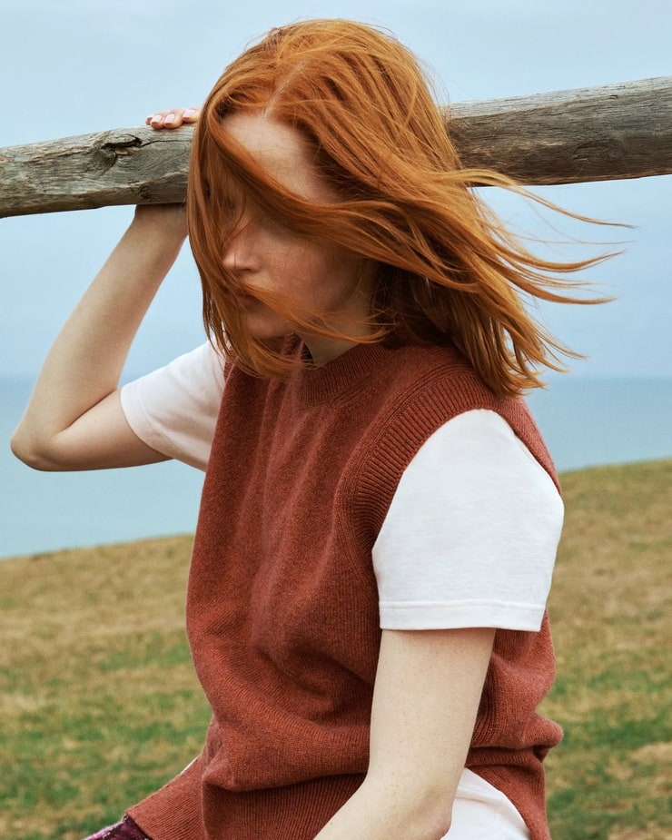 Ellie Bamber