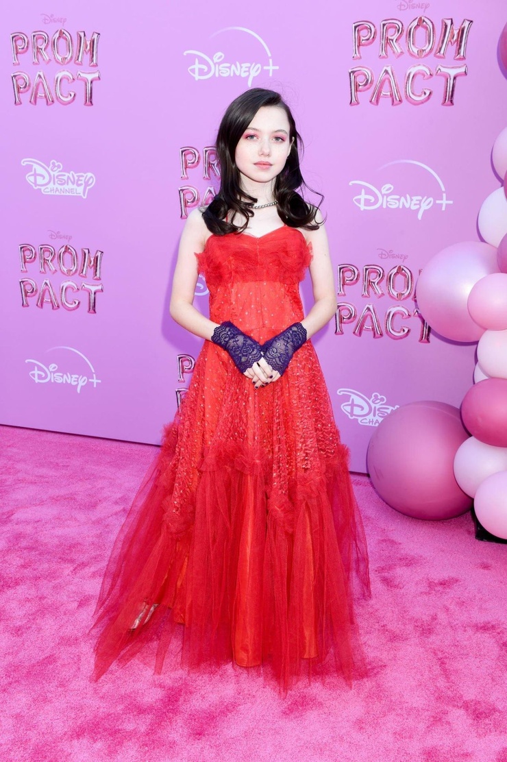 Violet McGraw