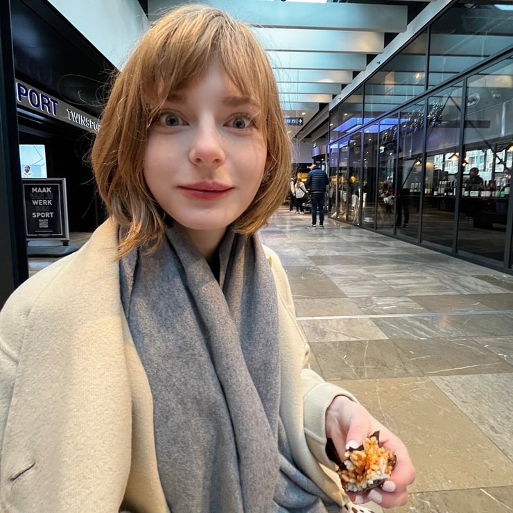 Ella Freya image