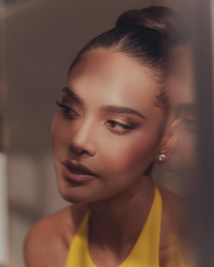 Esha Gupta